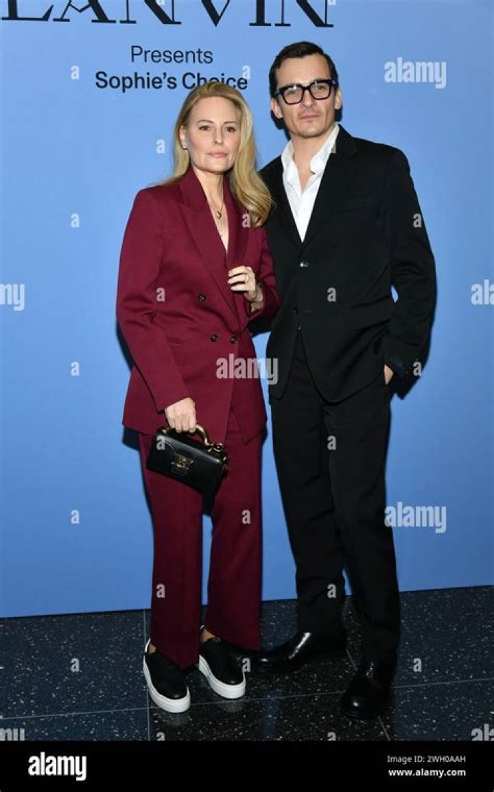 Is Aimee Mullins Expecting With Rupert Friend?