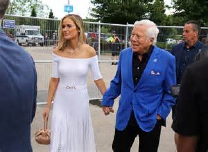 The Eye Doctor Who Married Robert Kraft |