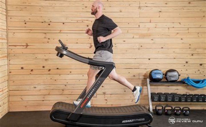 Unlock Your Fitness Potential With The In10ct Intensity Health Runner Curved Manual Treadmill