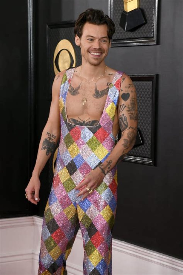 Unraveling The Harry Styles And Andy Cohen Hookup Rumors: Insider Revelations