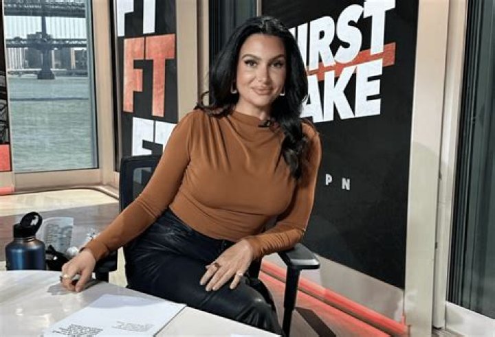 Unveiling Molly Wryn's Net Worth & Income: Exclusive Insights Revealed