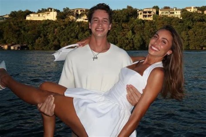 Unveiling The Truth Behind Sami Clarke's Instagram Breakup: Exclusive Insights