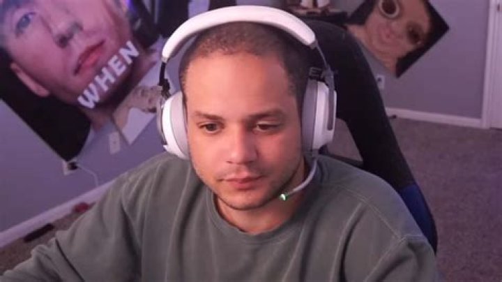 Why Erobb221 Faced Twitch's Ban